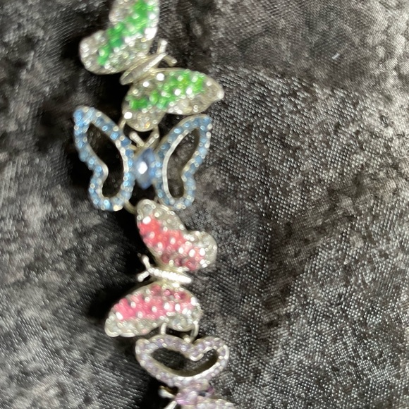 Butterfly multi color bracelet - Picture 3 of 9